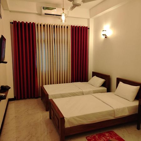 רטנאפורה Diora Hotel מראה חיצוני תמונה