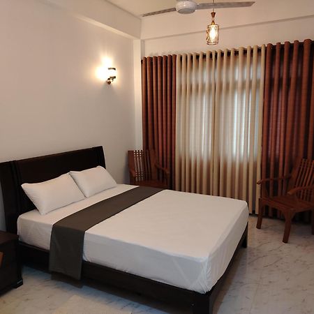 רטנאפורה Diora Hotel מראה חיצוני תמונה