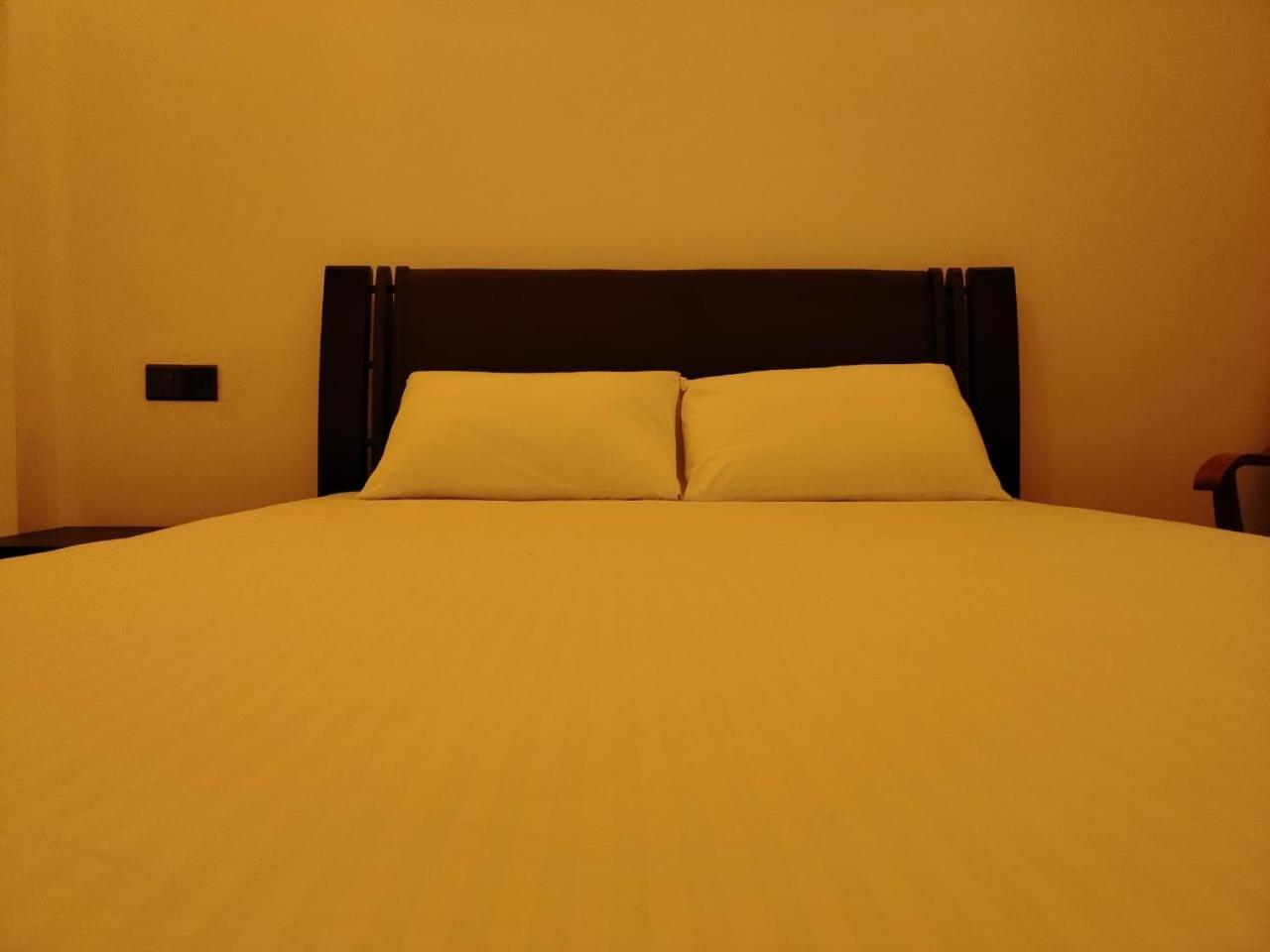 רטנאפורה Diora Hotel מראה חיצוני תמונה