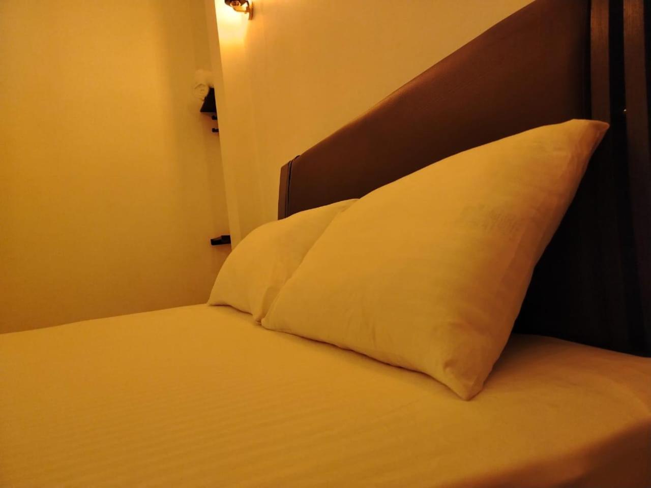 רטנאפורה Diora Hotel מראה חיצוני תמונה