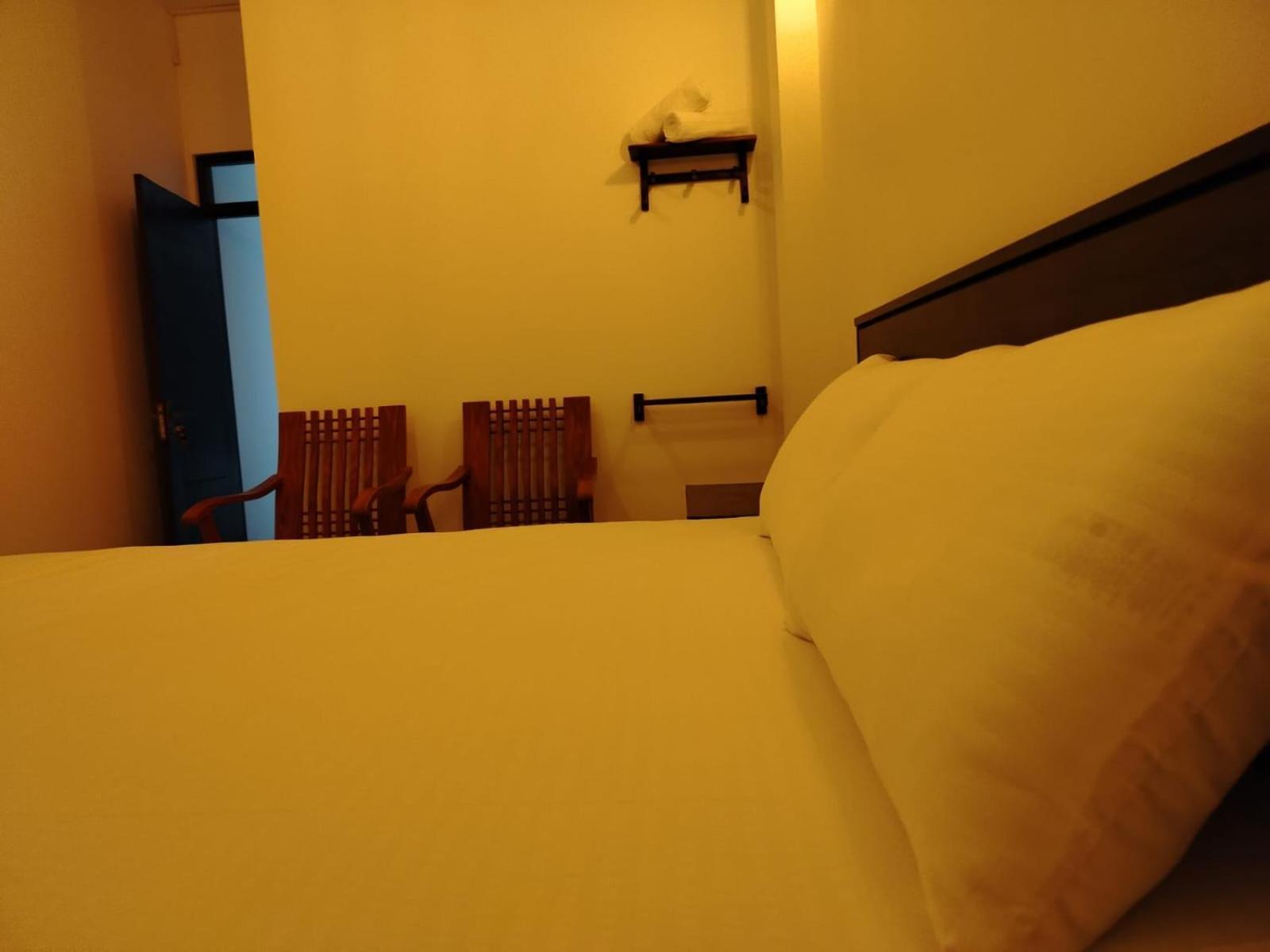 רטנאפורה Diora Hotel מראה חיצוני תמונה