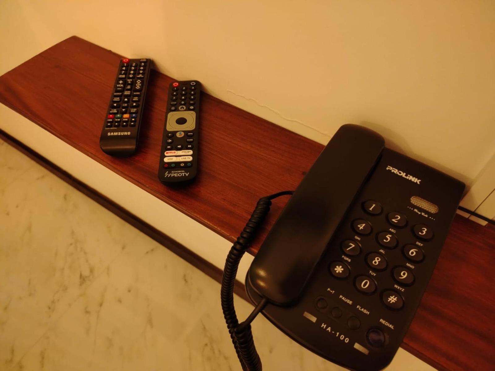 רטנאפורה Diora Hotel מראה חיצוני תמונה