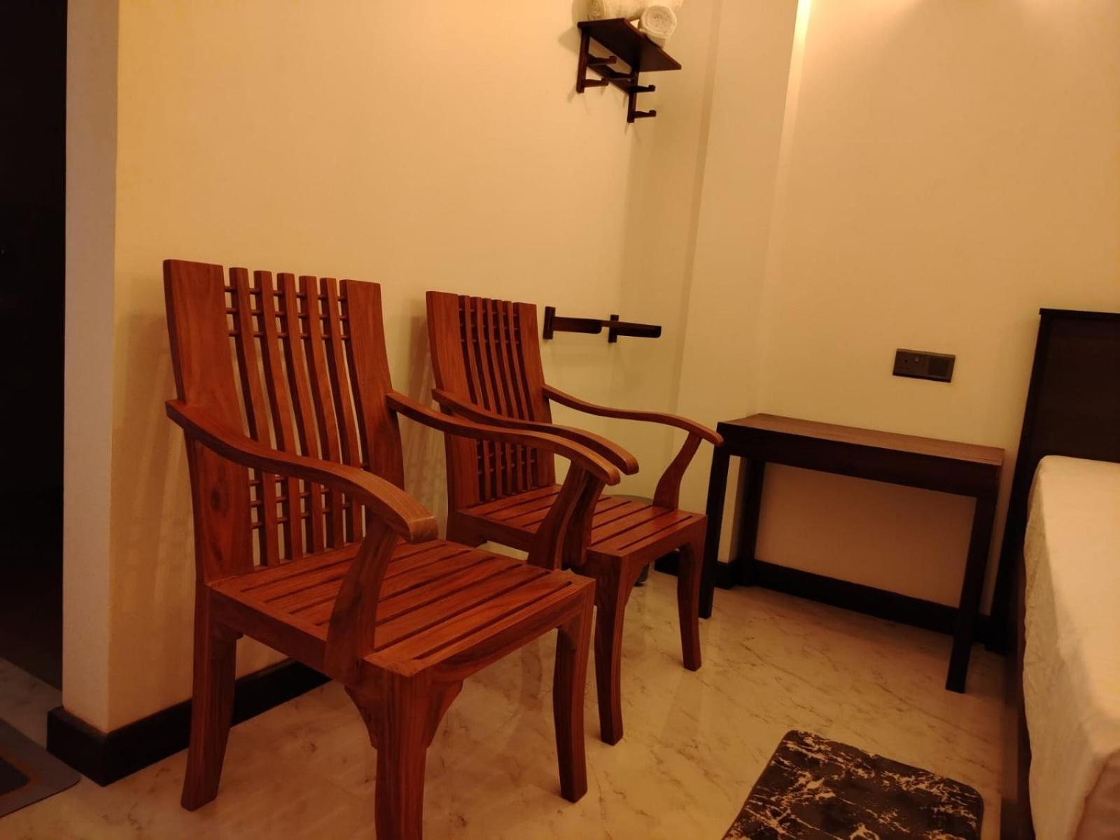 רטנאפורה Diora Hotel מראה חיצוני תמונה