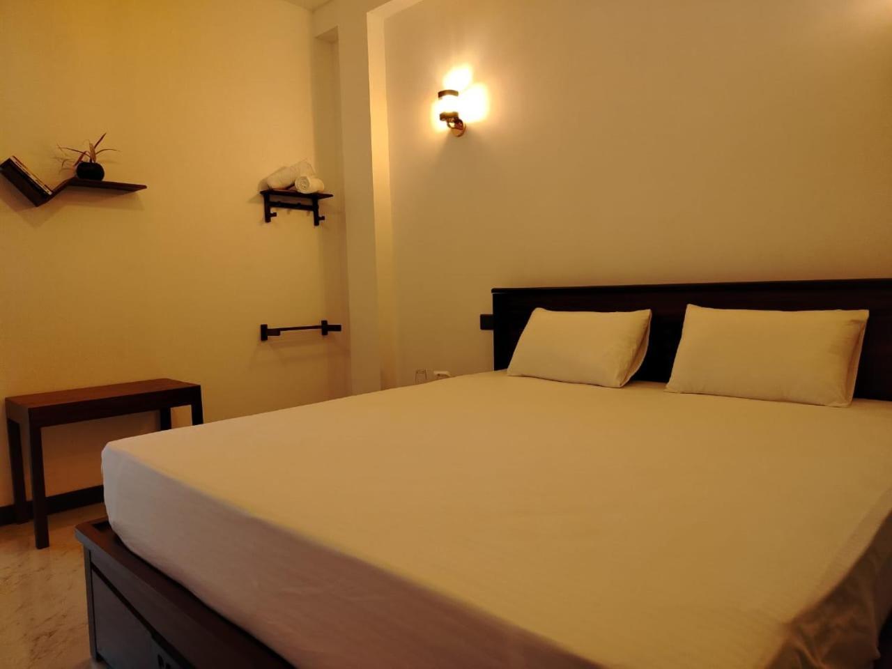 רטנאפורה Diora Hotel מראה חיצוני תמונה