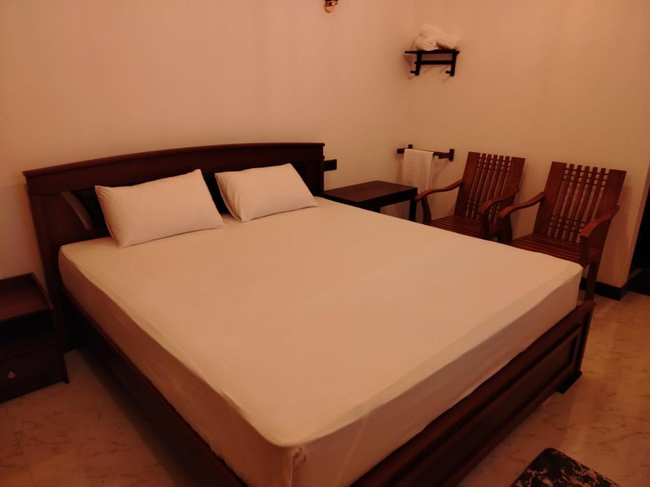 רטנאפורה Diora Hotel מראה חיצוני תמונה