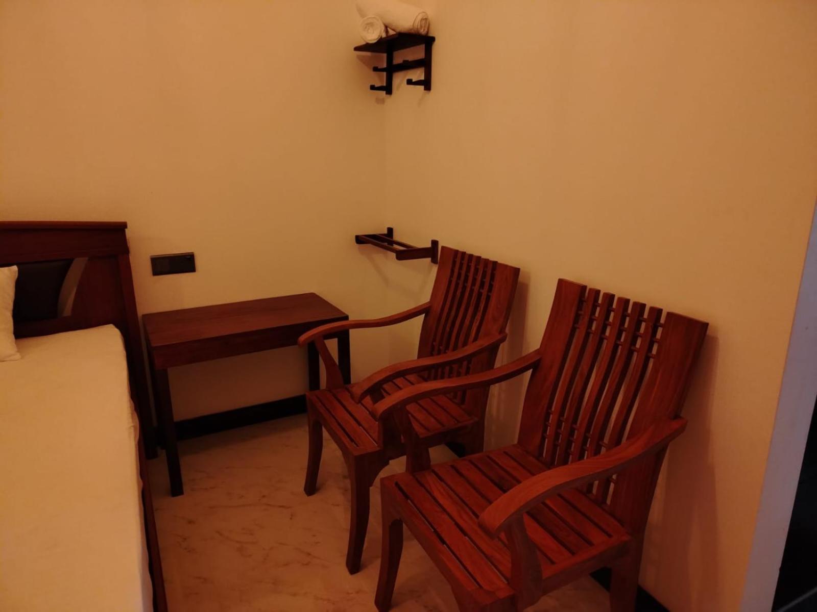 רטנאפורה Diora Hotel מראה חיצוני תמונה