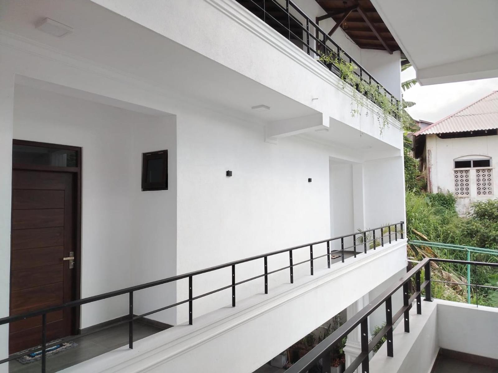 רטנאפורה Diora Hotel מראה חיצוני תמונה