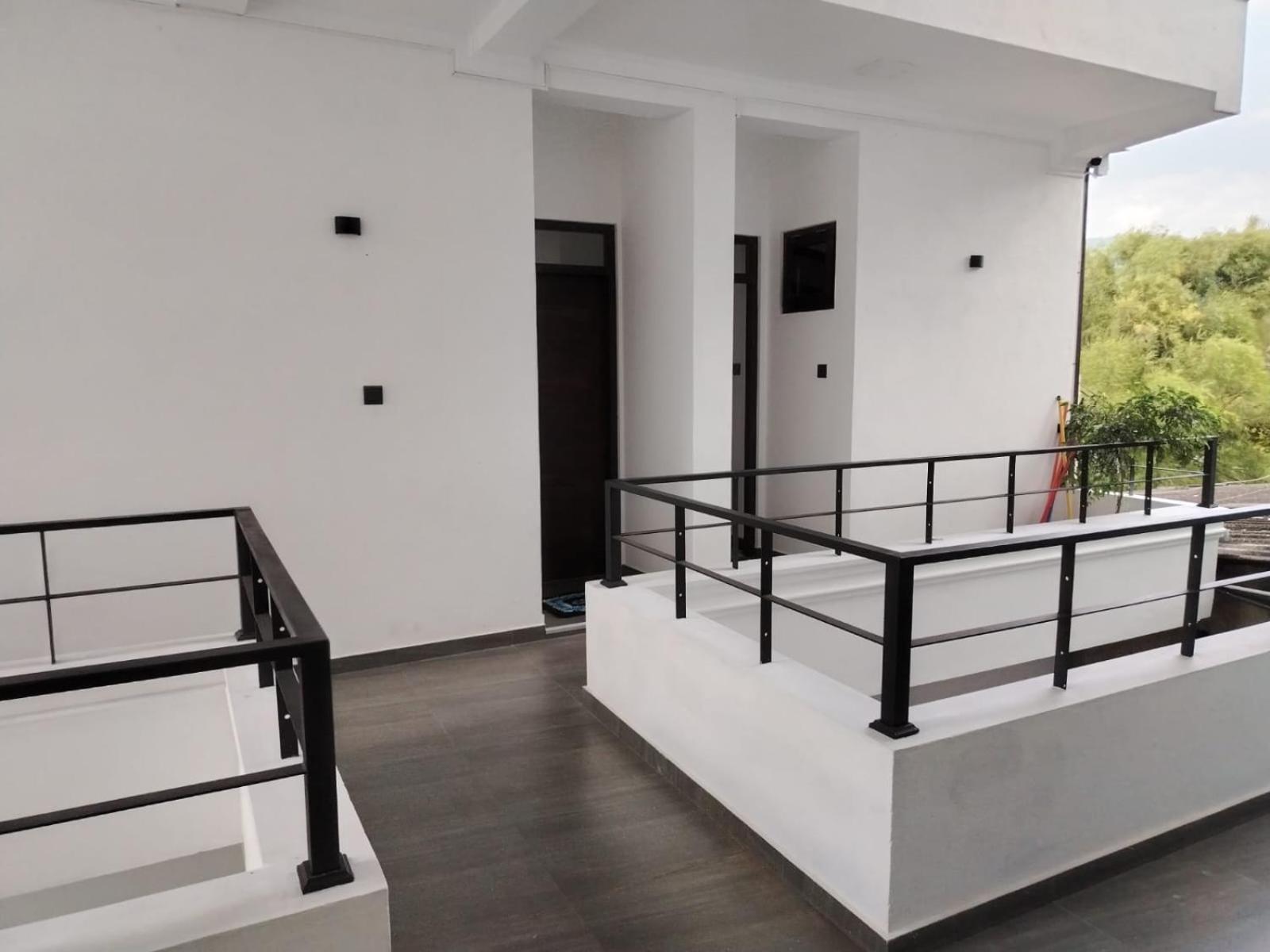רטנאפורה Diora Hotel מראה חיצוני תמונה