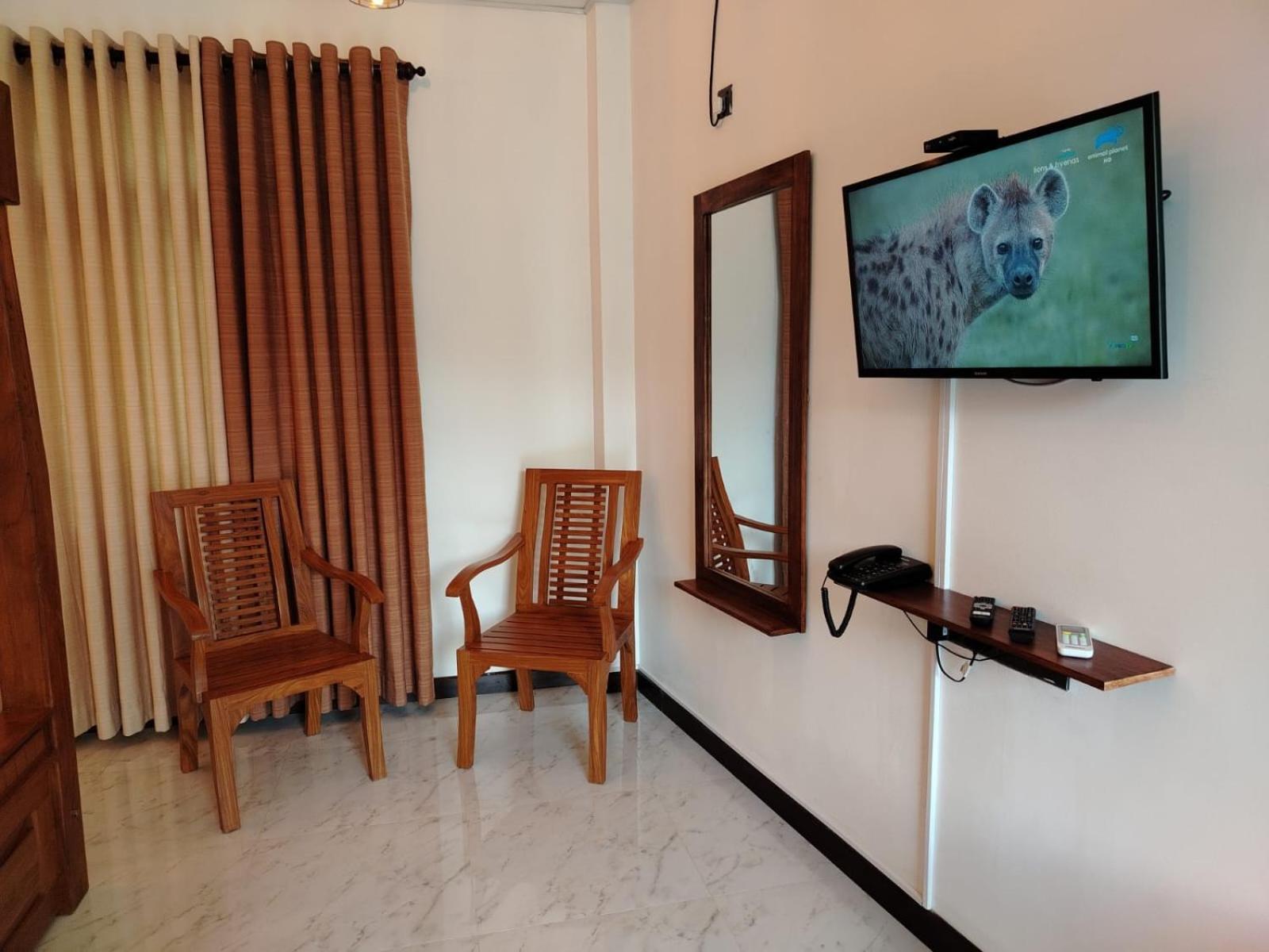 רטנאפורה Diora Hotel מראה חיצוני תמונה